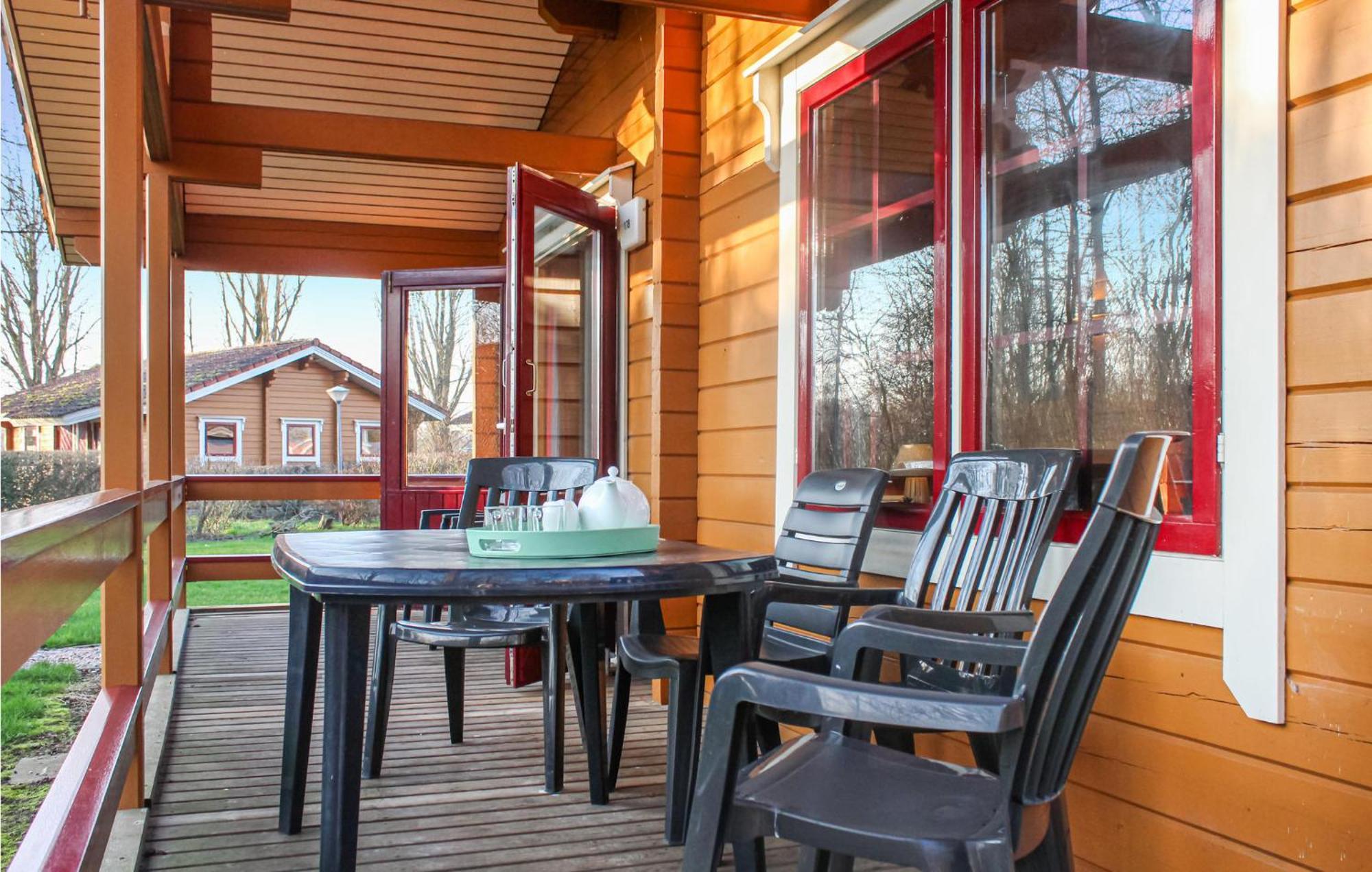 Awesome Home In Gramsbergen With Kitchen 외부 사진